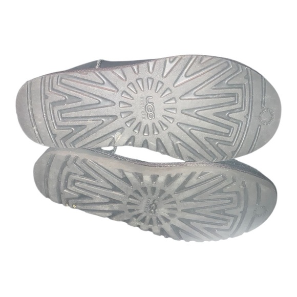 UGG Black Julliet Boots with Floral Embroidery size 7 - Picture 6 of 6